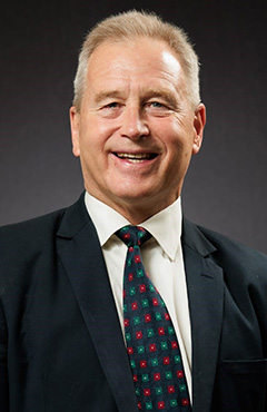 Prof Justiaan Swanevelder